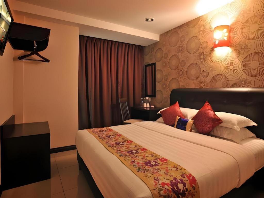 Sea Lion Hotel @ Кланг Экстерьер фото