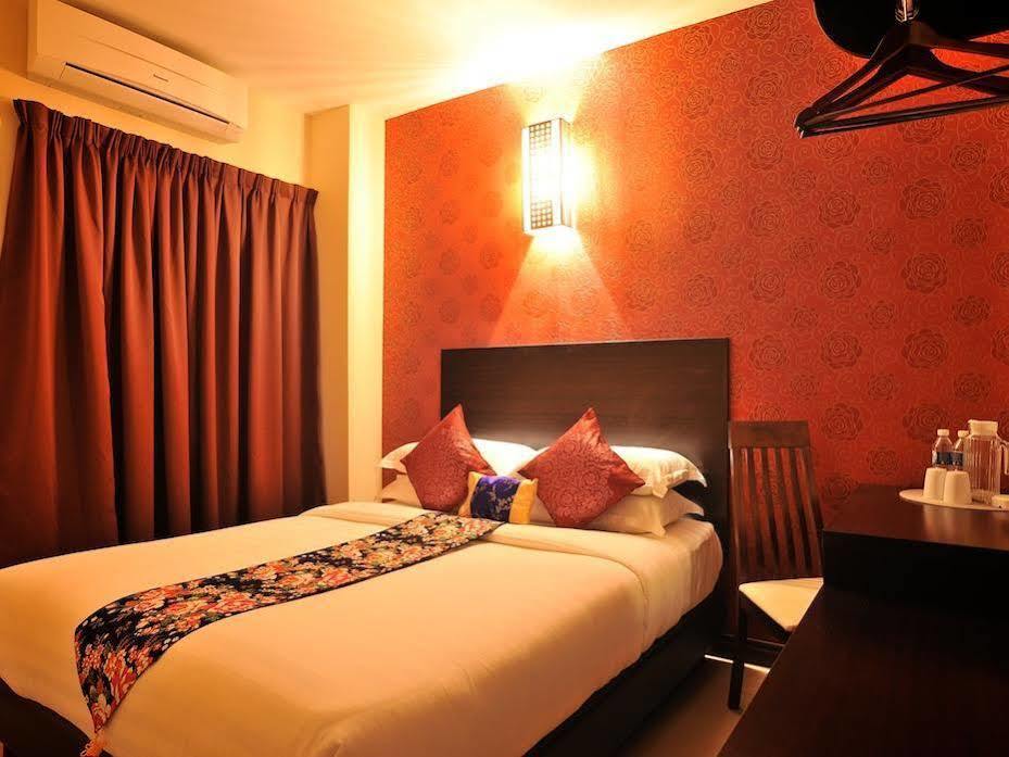 Sea Lion Hotel @ Кланг Экстерьер фото